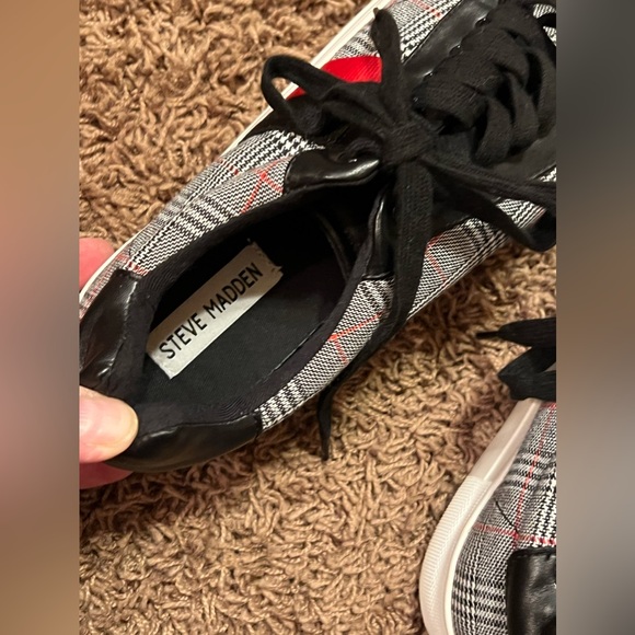 Steve Madden lace up platform sneakers size 10 - Picture 3 of 6